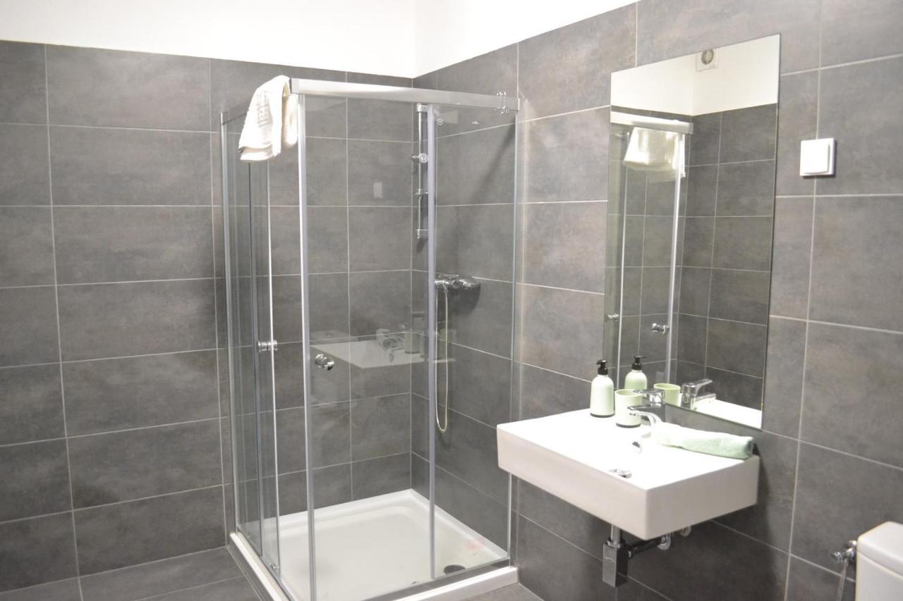 Fonix Design Rooms Дебрецен Екстериор снимка
