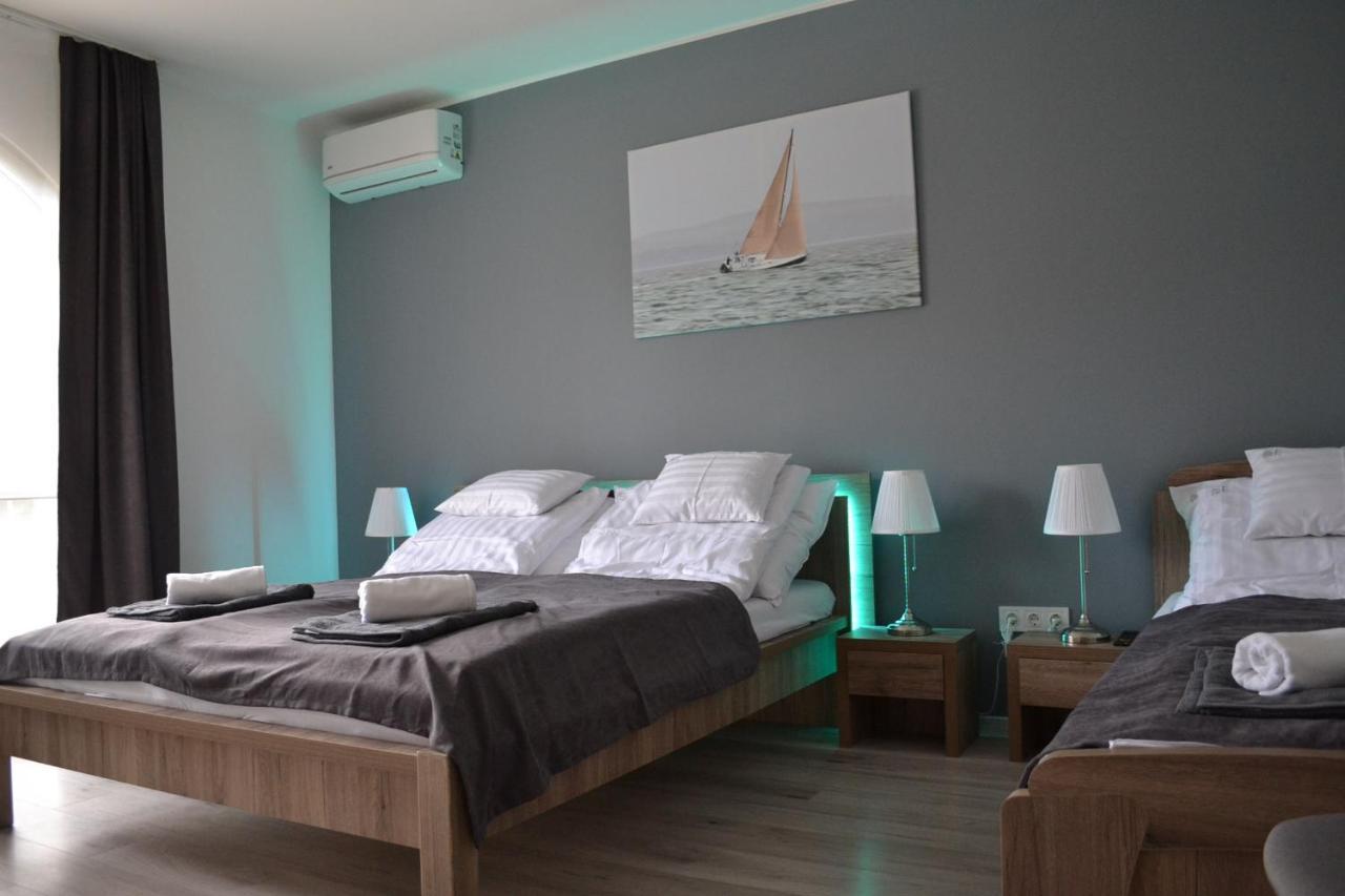 Fonix Design Rooms Дебрецен Екстериор снимка