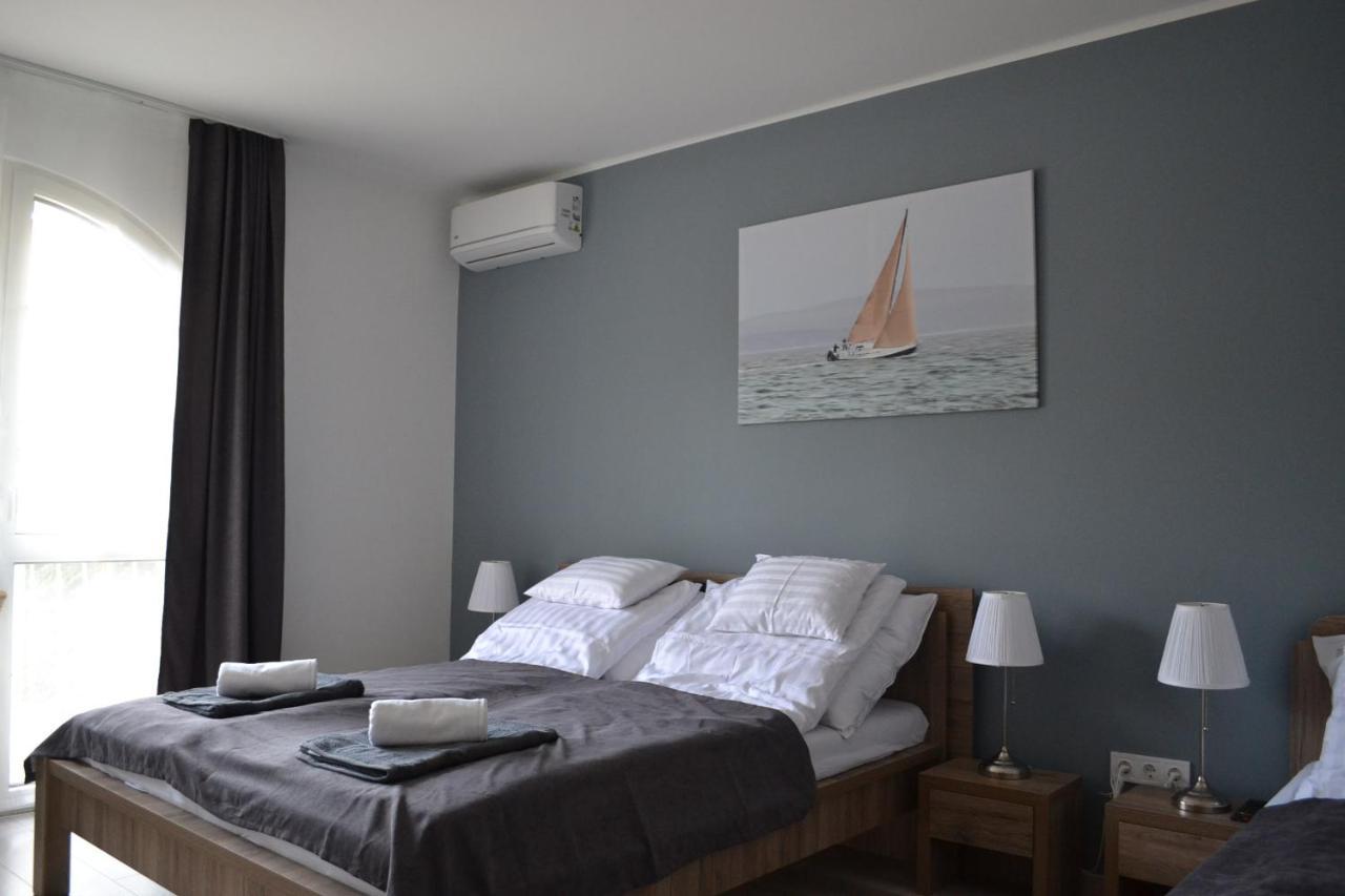 Fonix Design Rooms Дебрецен Екстериор снимка