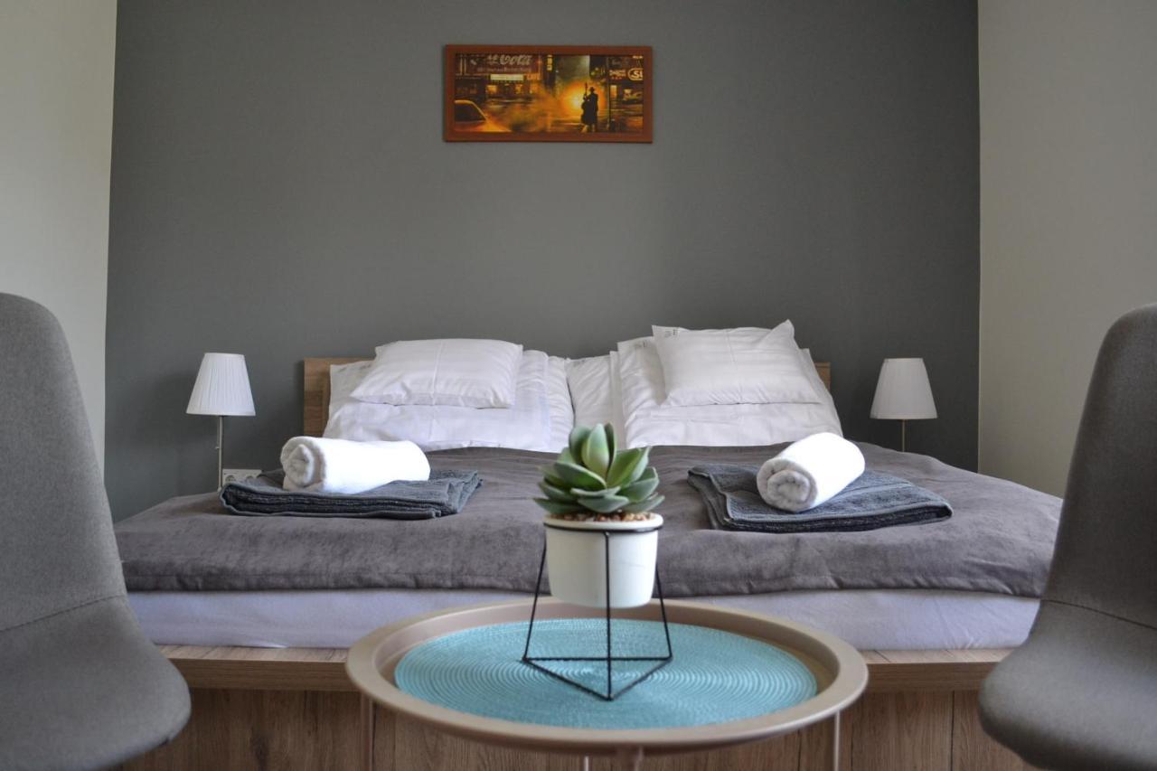 Fonix Design Rooms Дебрецен Екстериор снимка