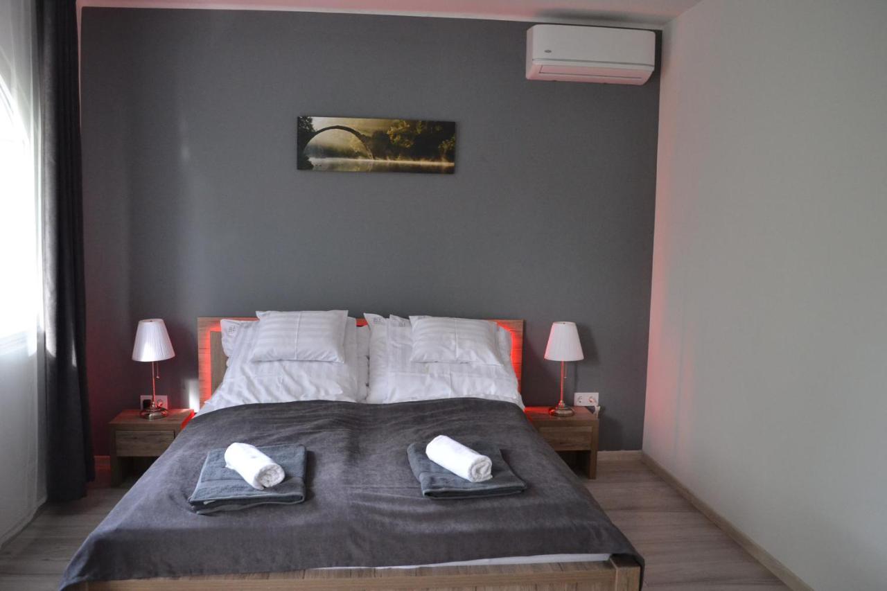 Fonix Design Rooms Дебрецен Екстериор снимка